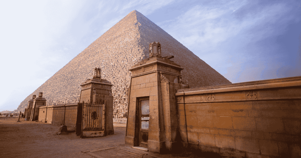 Travel Tips for Visiting the Egyptian Museum and Pyramids